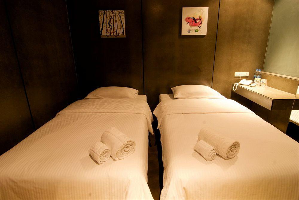 Justbeds Hotel Bangkok Buitenkant foto