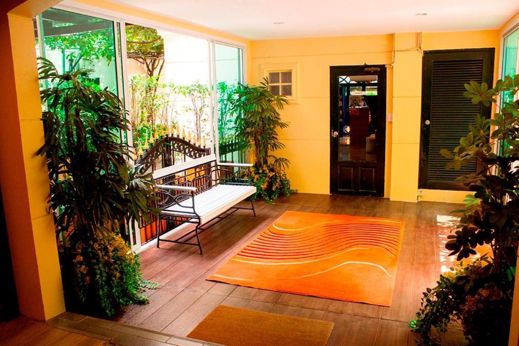 Justbeds Hotel Bangkok Buitenkant foto