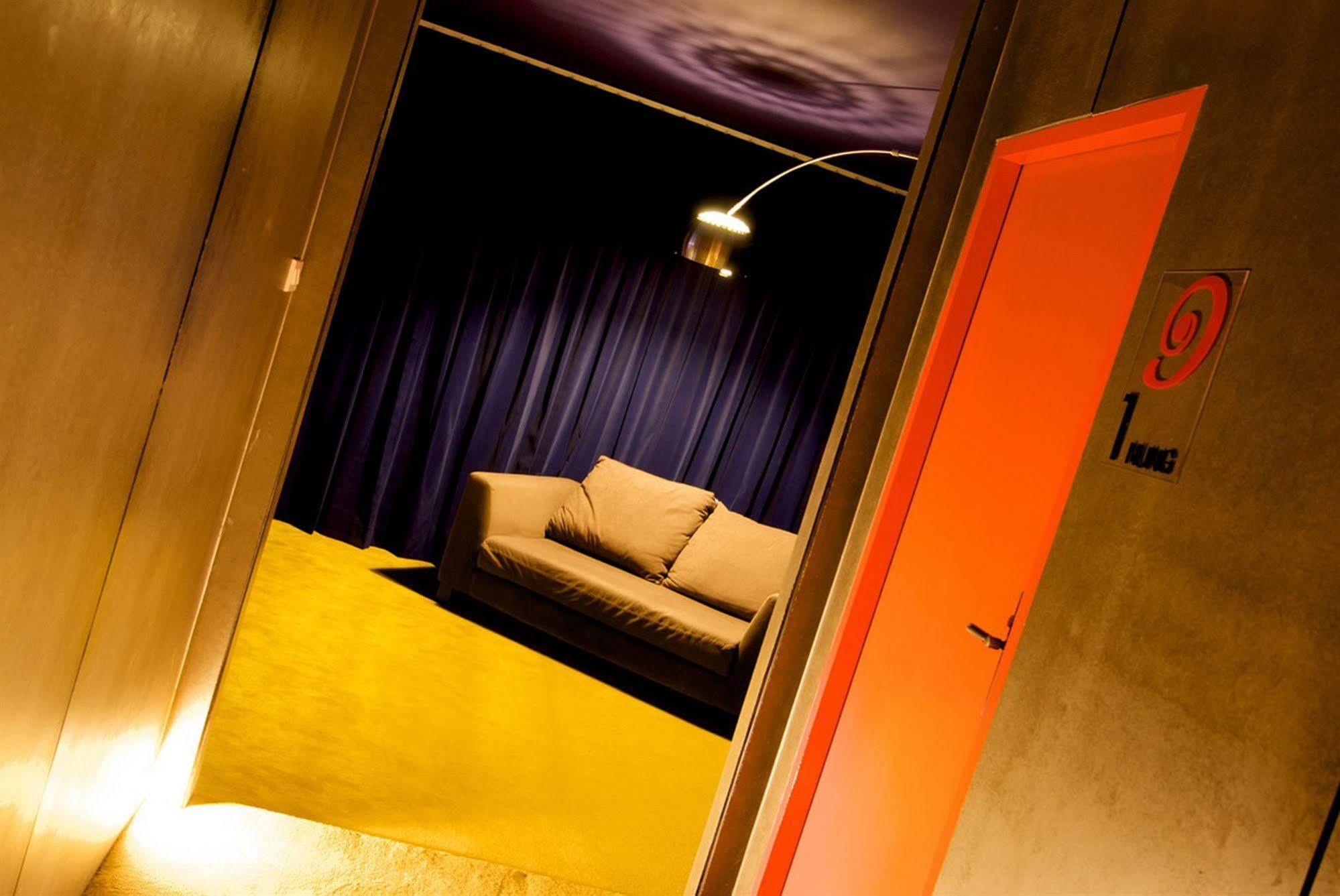 Justbeds Hotel Bangkok Buitenkant foto